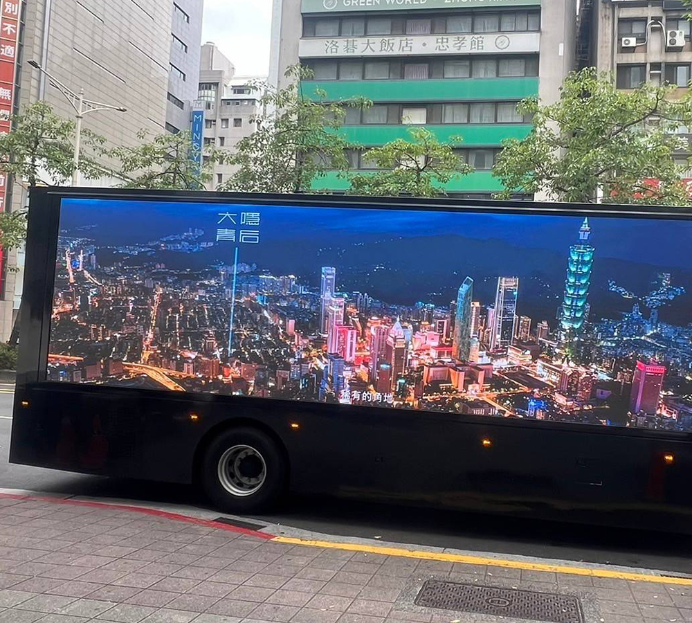 品牌推廣_廣告車,LED行動車,行動燈箱車,活動燈箱車,行動車廣告,戶外看板媒體,行銷活動,藝術裝置物,大型LED廣告車、LED行動廣告車
